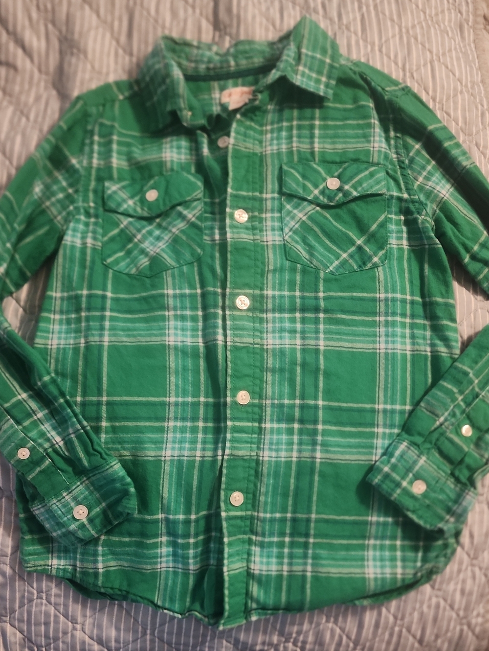 Sz M (8/10) Cat & Jack Green Plaid Button-Down Flannel Shirt